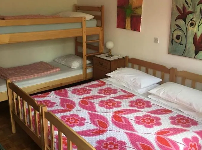 ベッド・アンド・ブレックファスト Lokev Hostel, Lipica Sežana